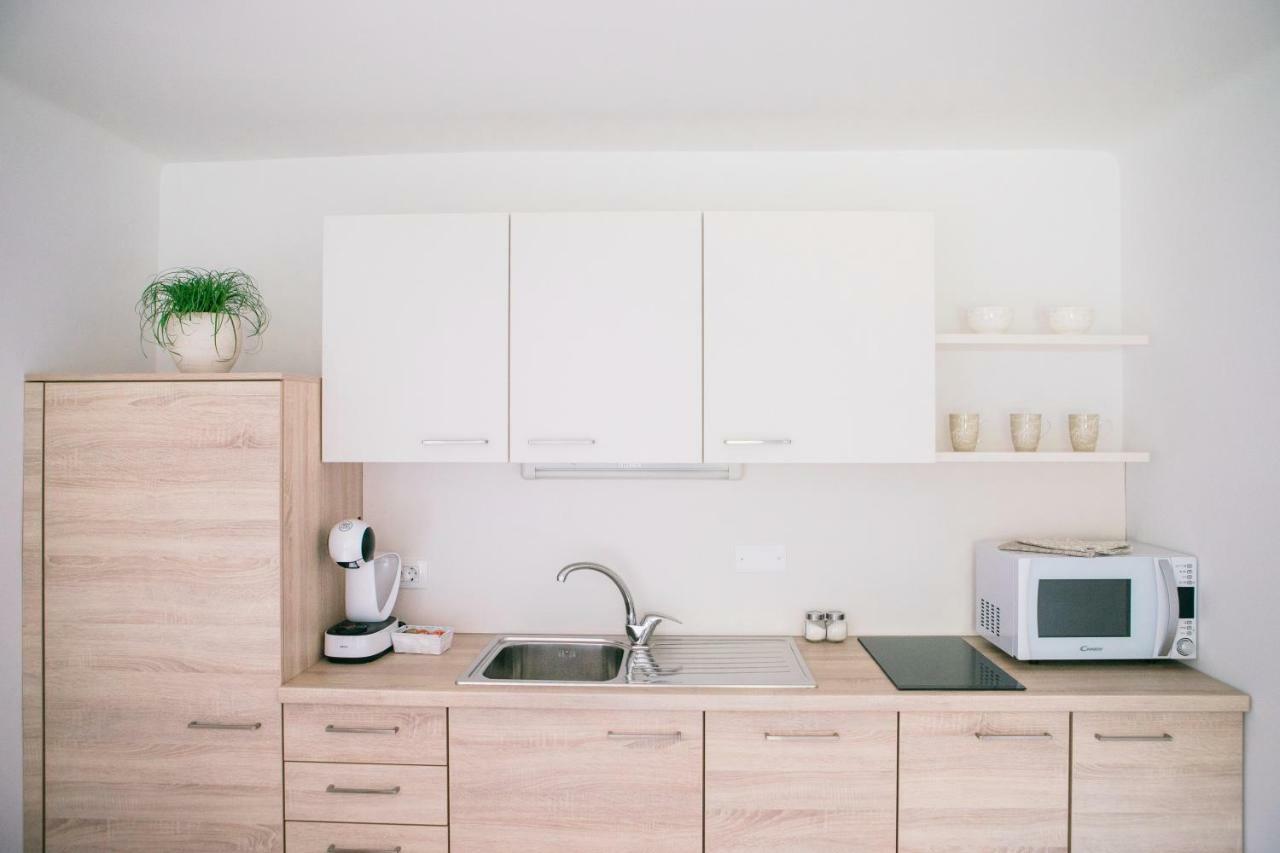 Sweet Stay Roznik Apartment リュブリャナ エクステリア 写真
